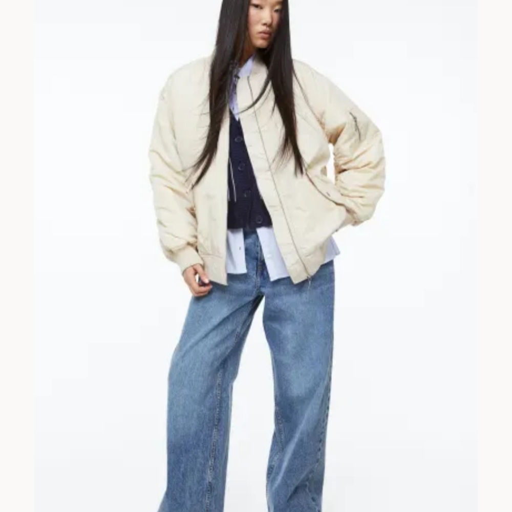 Padded bomber jacket light beige/cream